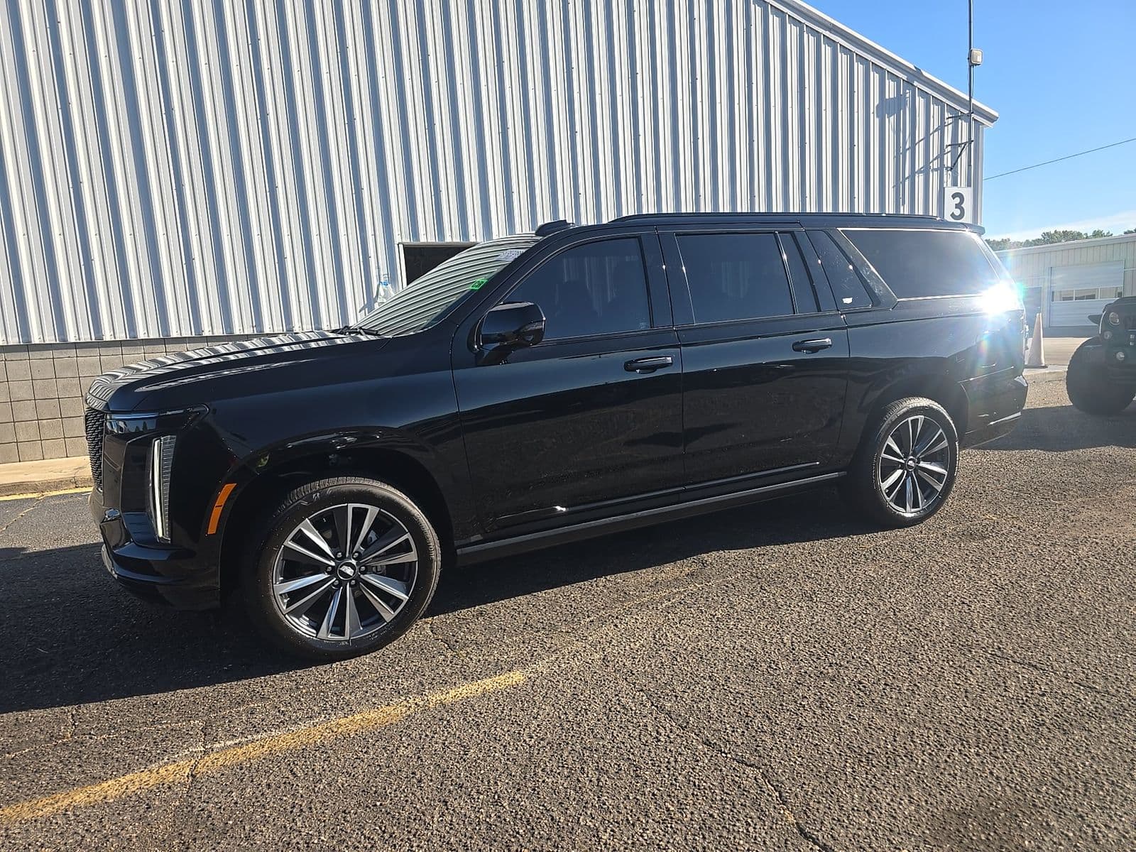 2025 CADILLAC ESCALADE ESV Sport
