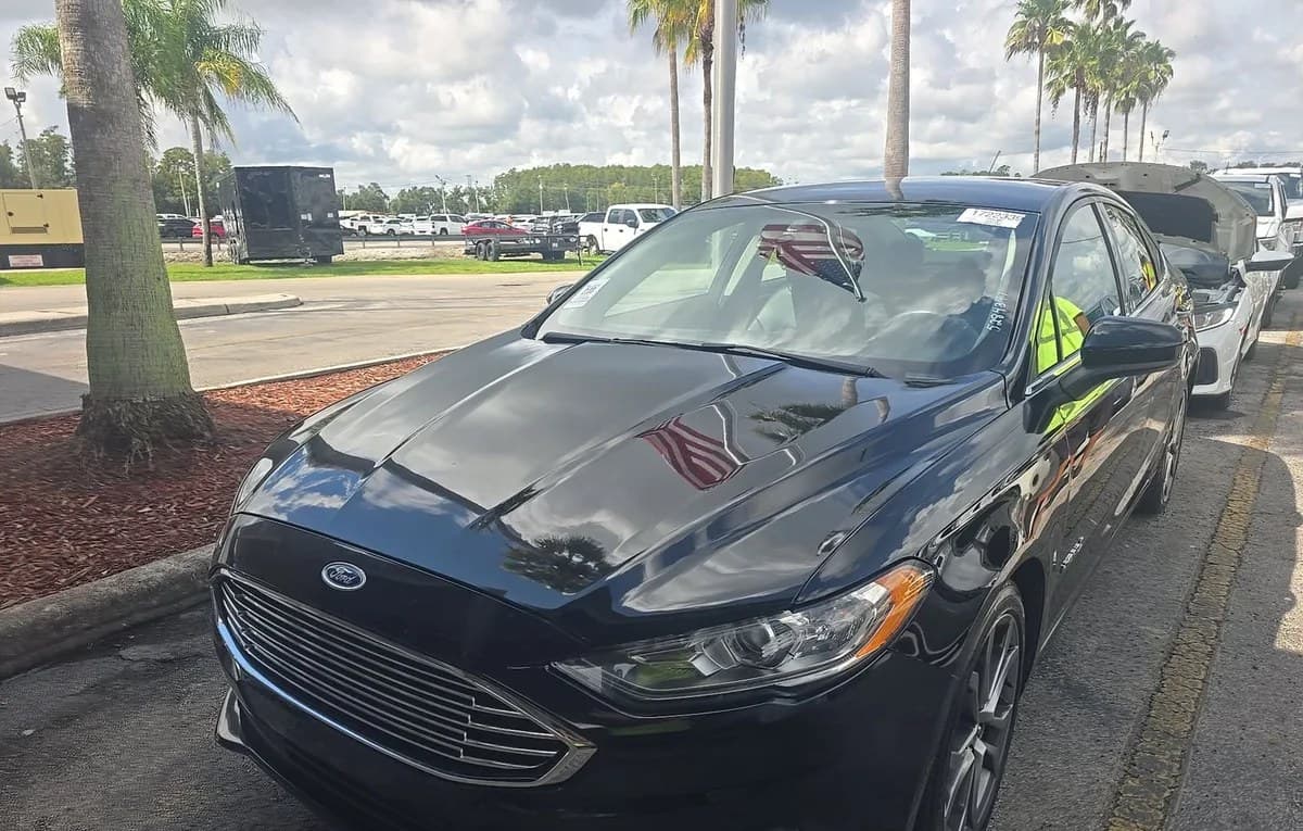2017 FORD FUSION HYBRID SE