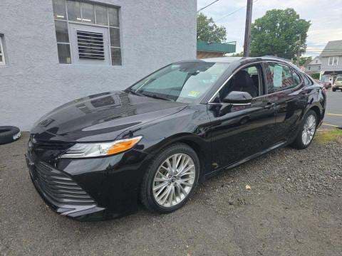 2019 TOYOTA CAMRY XLE