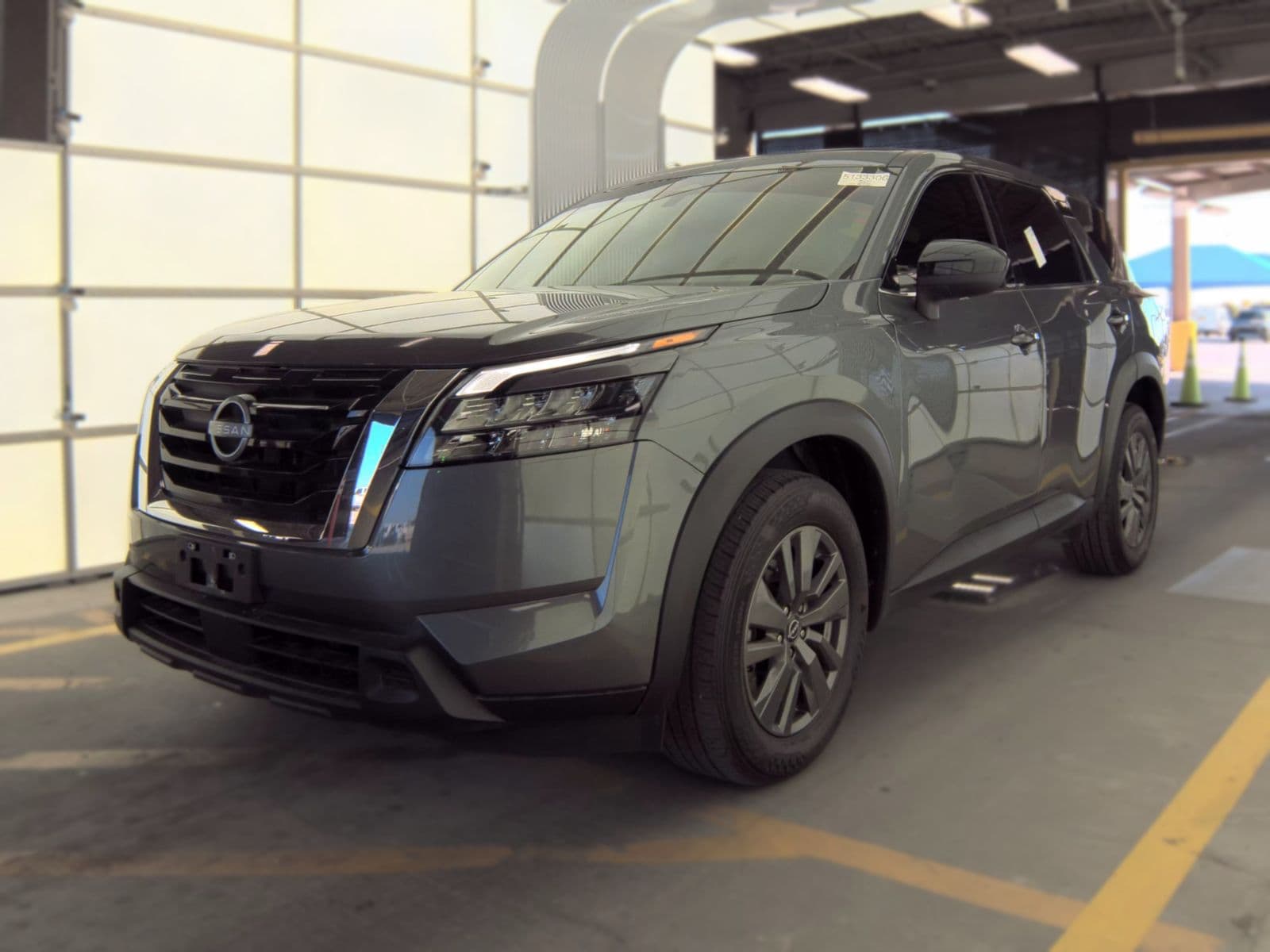 2024 NISSAN PATHFINDER S