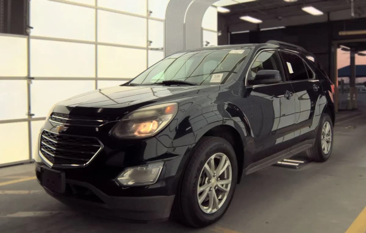 2017 CHEVROLET EQUINOX LT 1