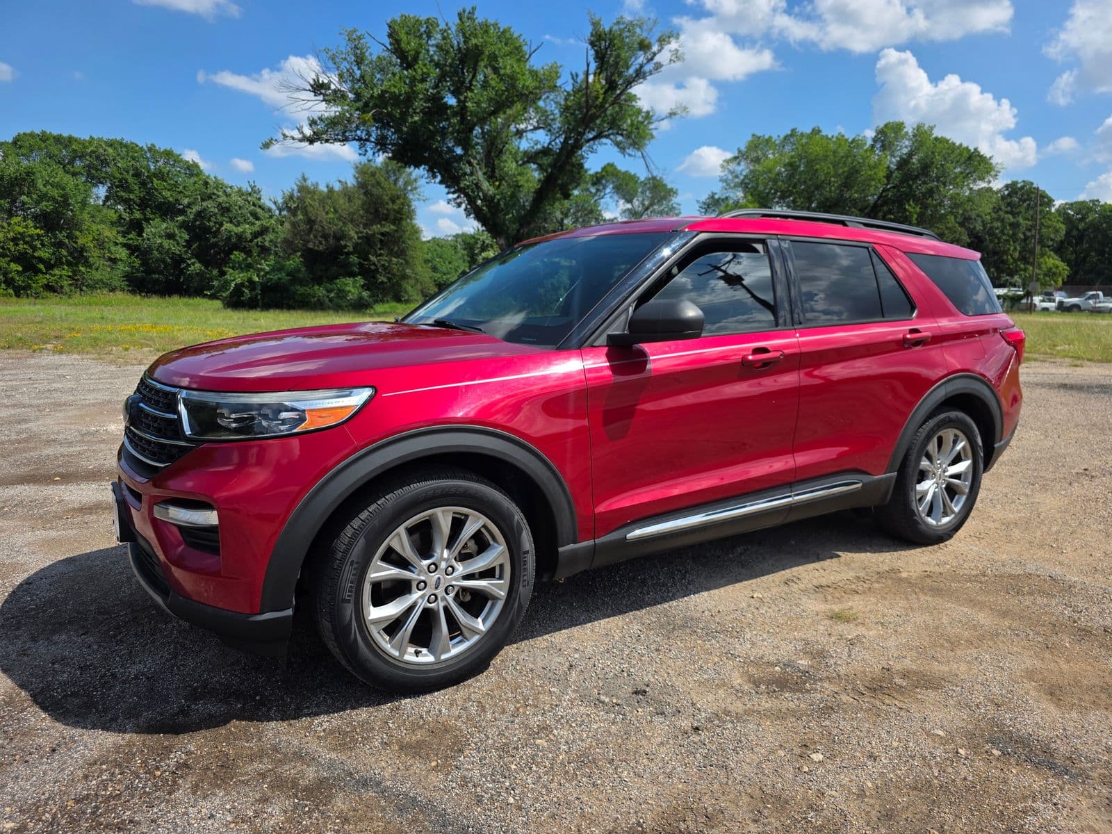 2021 FORD EXPLORER XLT 1
