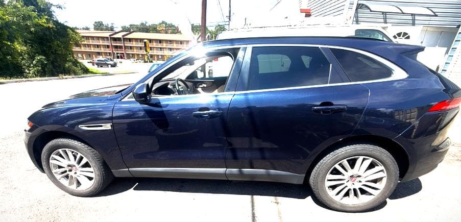 2017 JAGUAR F-PACE 20D Prestige