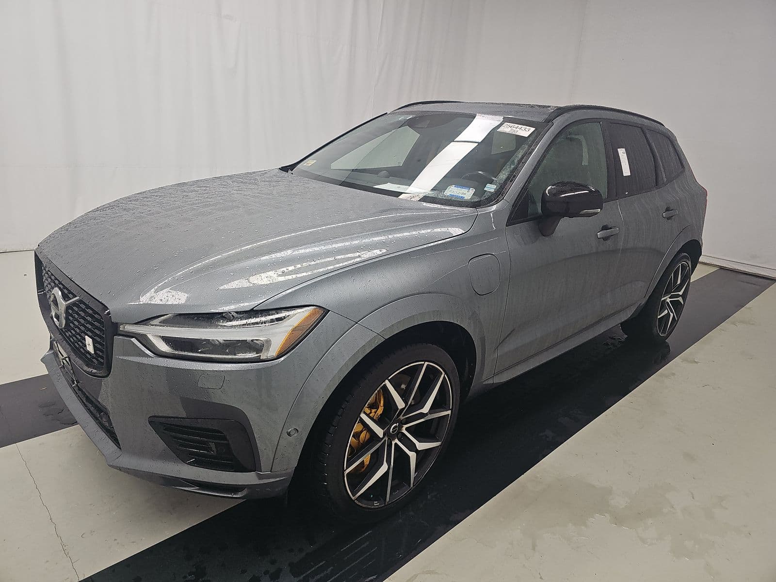 2020 VOLVO XC60 PLUG-IN HYBRID T8 POLESTAR Engineered