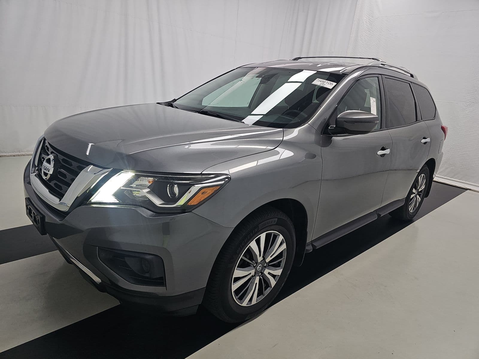 2020 NISSAN PATHFINDER S 1