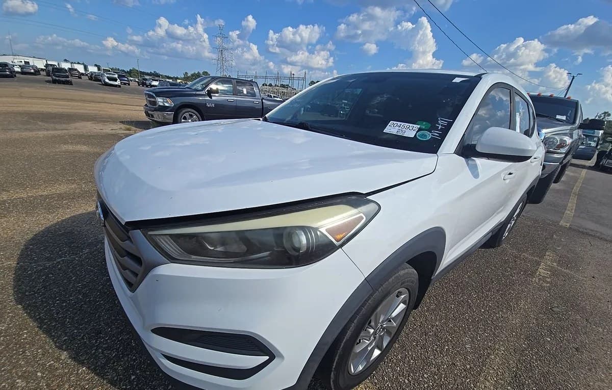 2018 HYUNDAI TUCSON SE