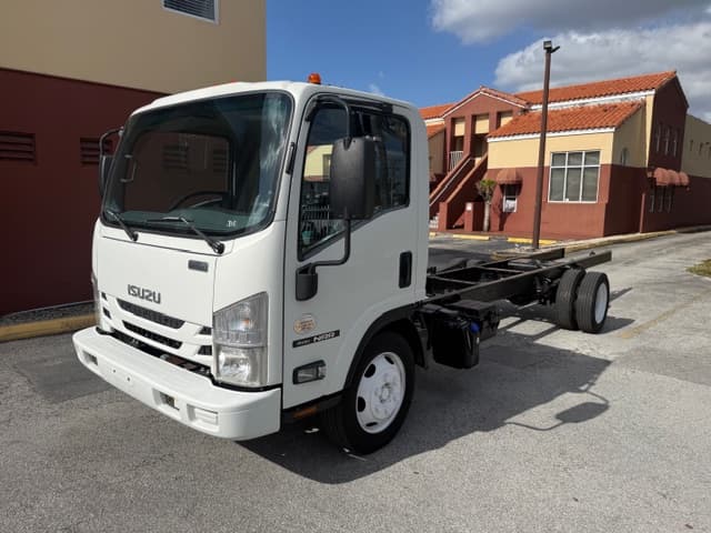 2018 ISUZU NRR