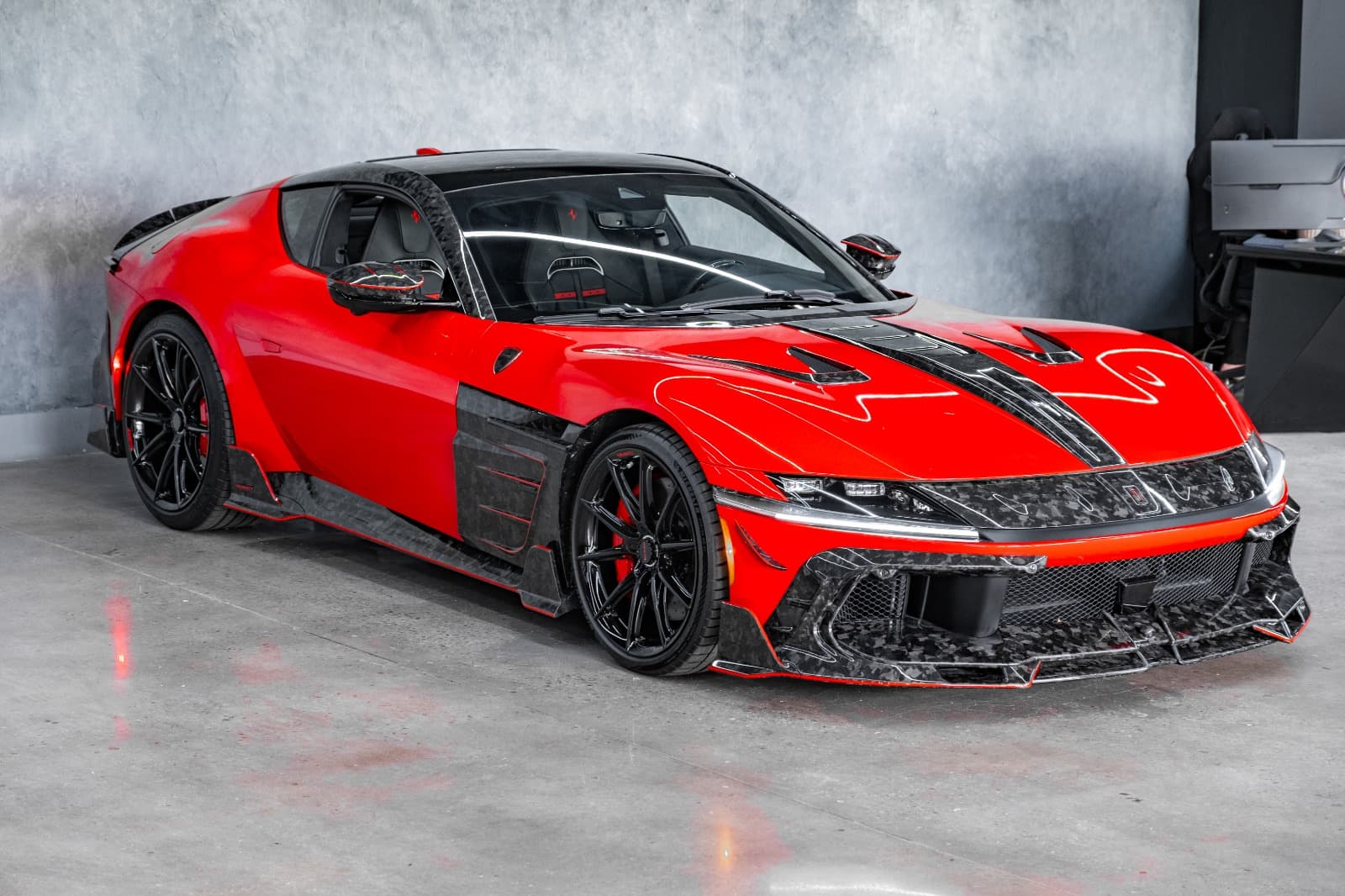 2025 FERRARI 12CILINDRI Base