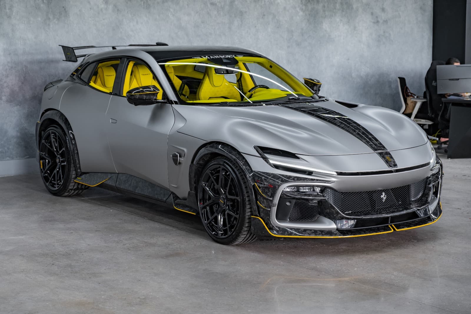 2024 FERRARI PUROSANGUE Base