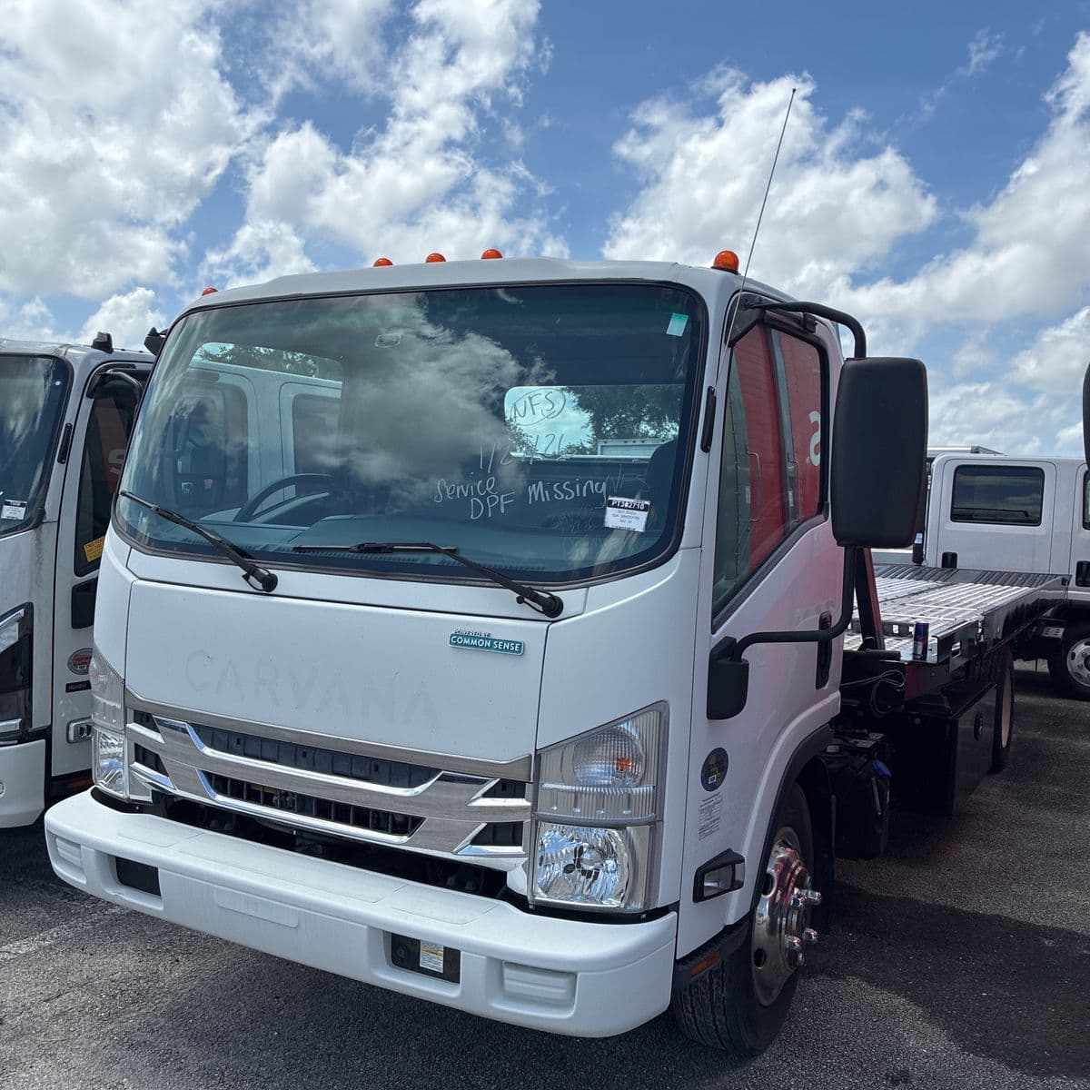 2021 ISUZU NRR
