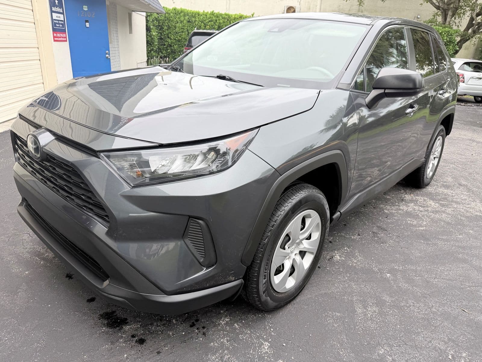 2022 TOYOTA RAV4 LE