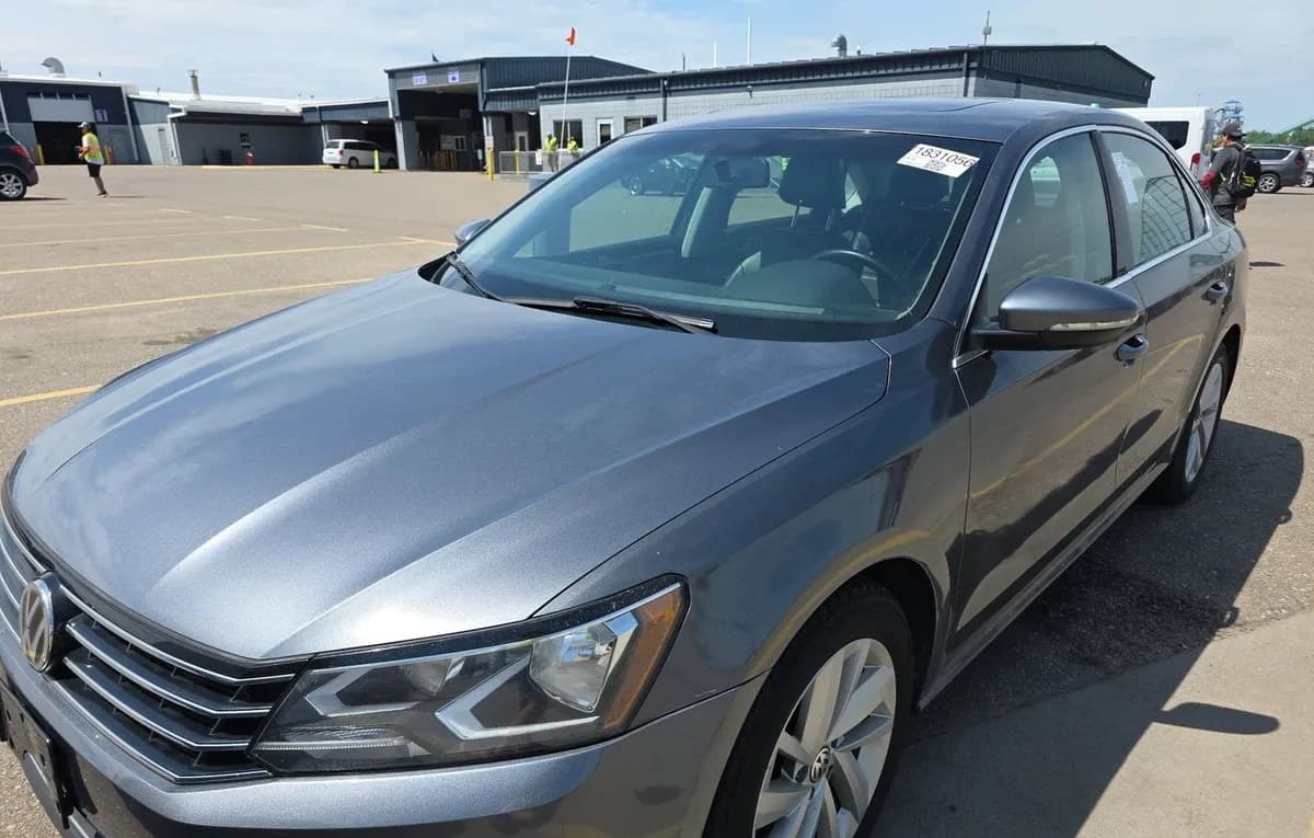 2018 VOLKSWAGEN PASSAT 2.0T SE