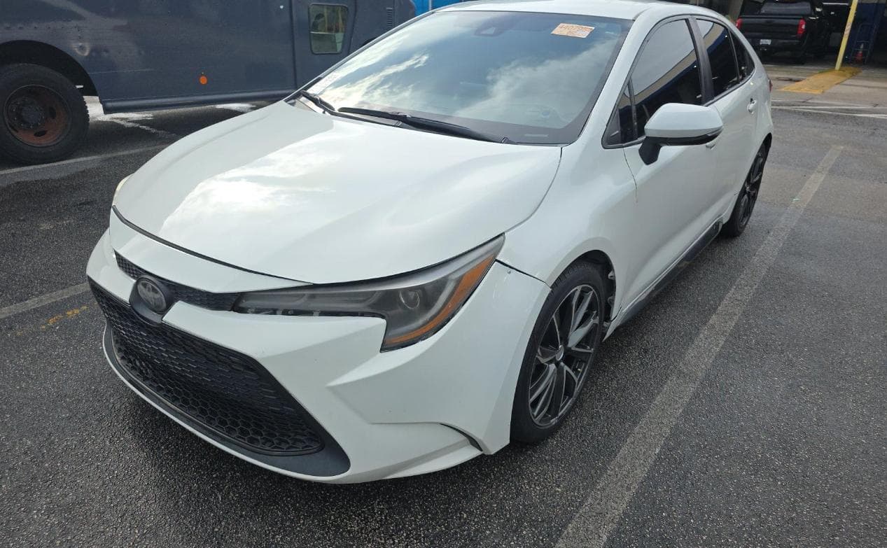 2021 TOYOTA COROLLA SE