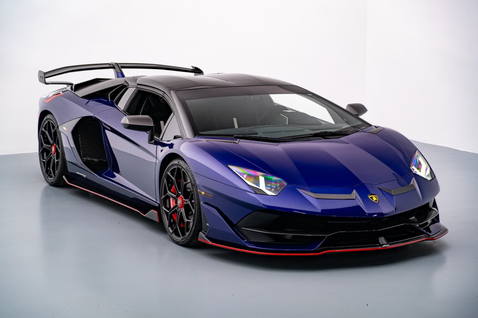 2021 LAMBORGHINI AVENTADOR SVJ