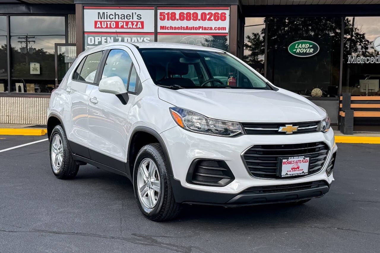 2019 CHEVROLET TRAX LS 1