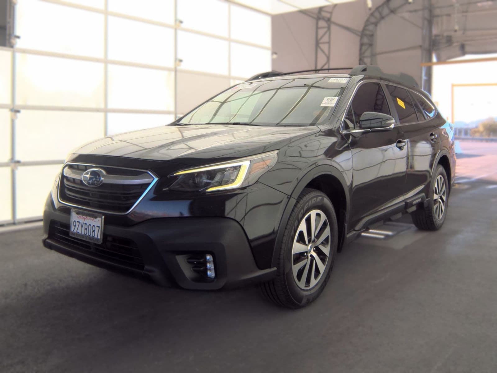 2021 SUBARU OUTBACK Premium 1