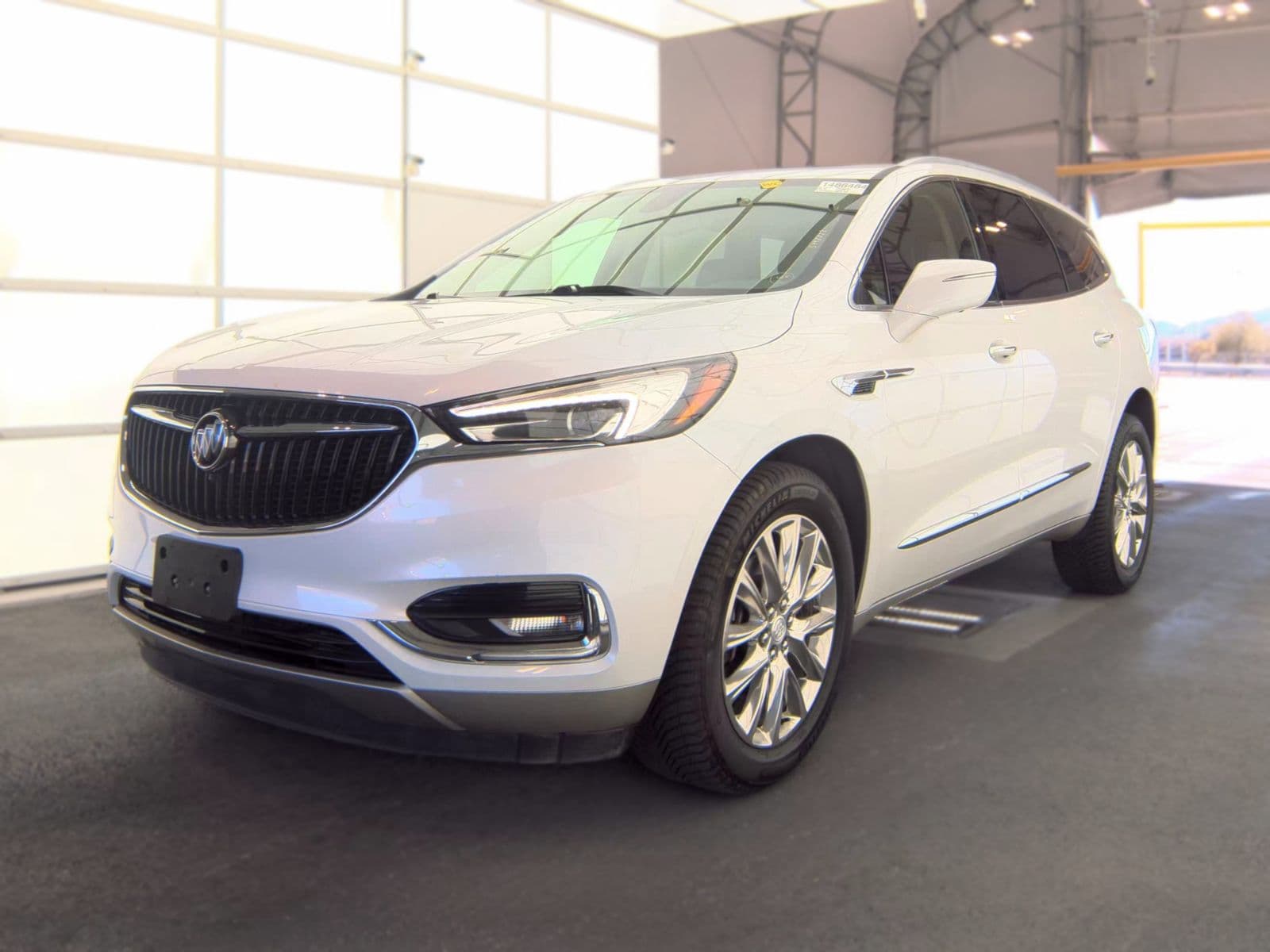 2018 BUICK ENCLAVE Essence 1