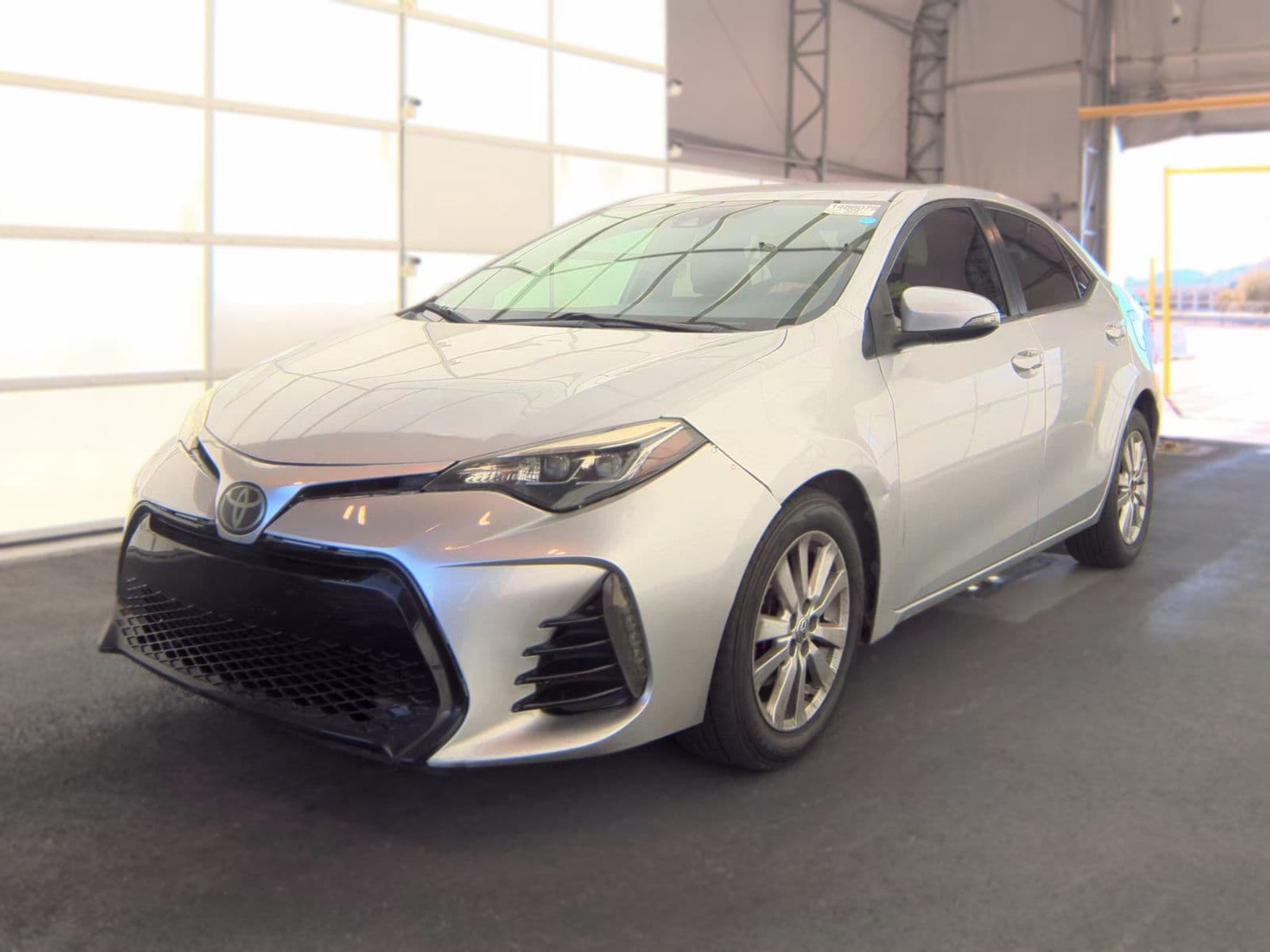 2018 TOYOTA COROLLA SE