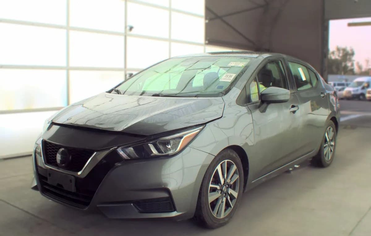 2020 NISSAN VERSA SV 1