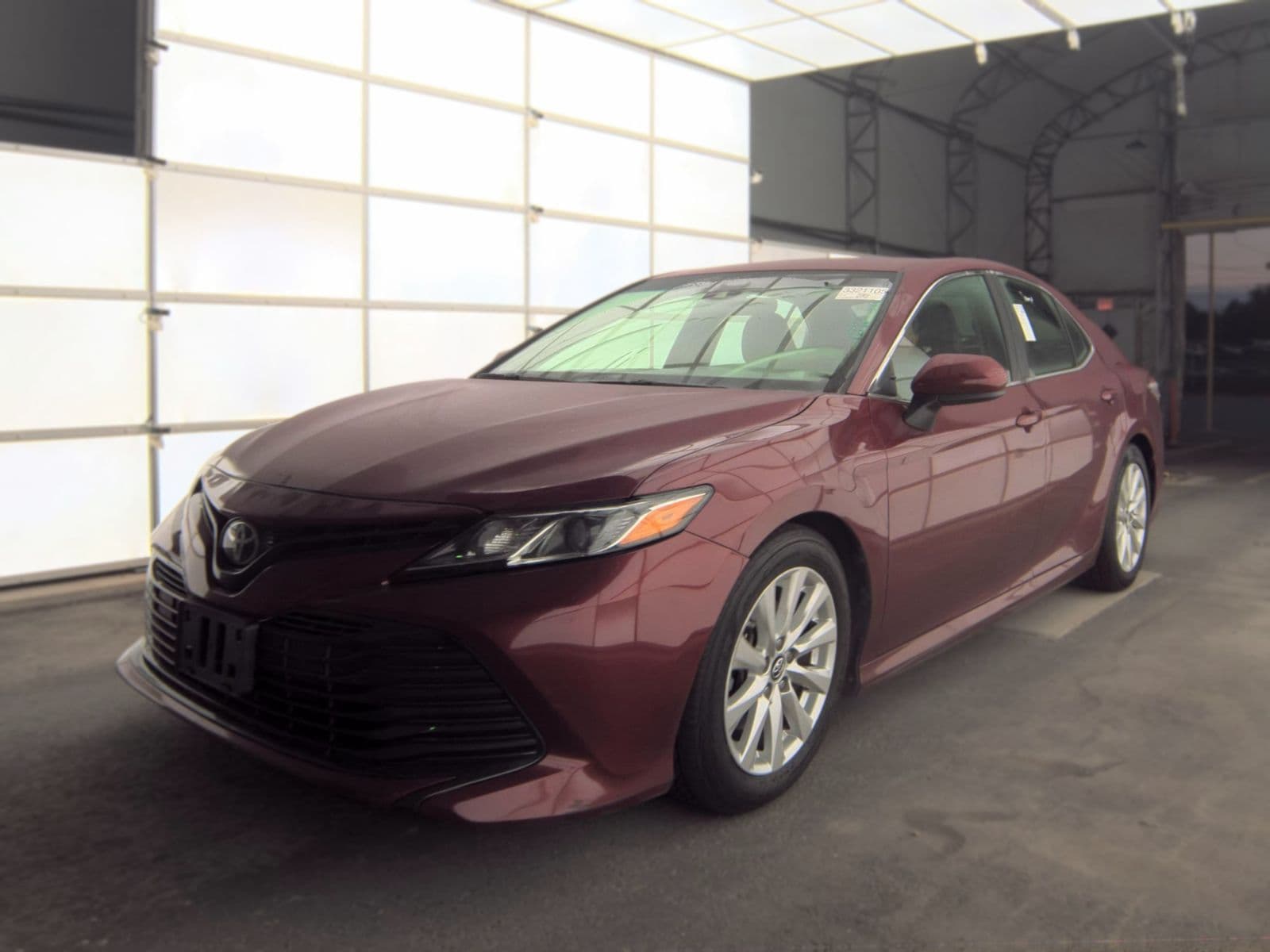 2018 TOYOTA CAMRY LE