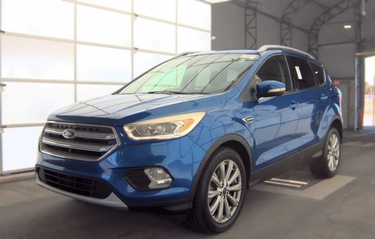 2017 FORD ESCAPE Titanium