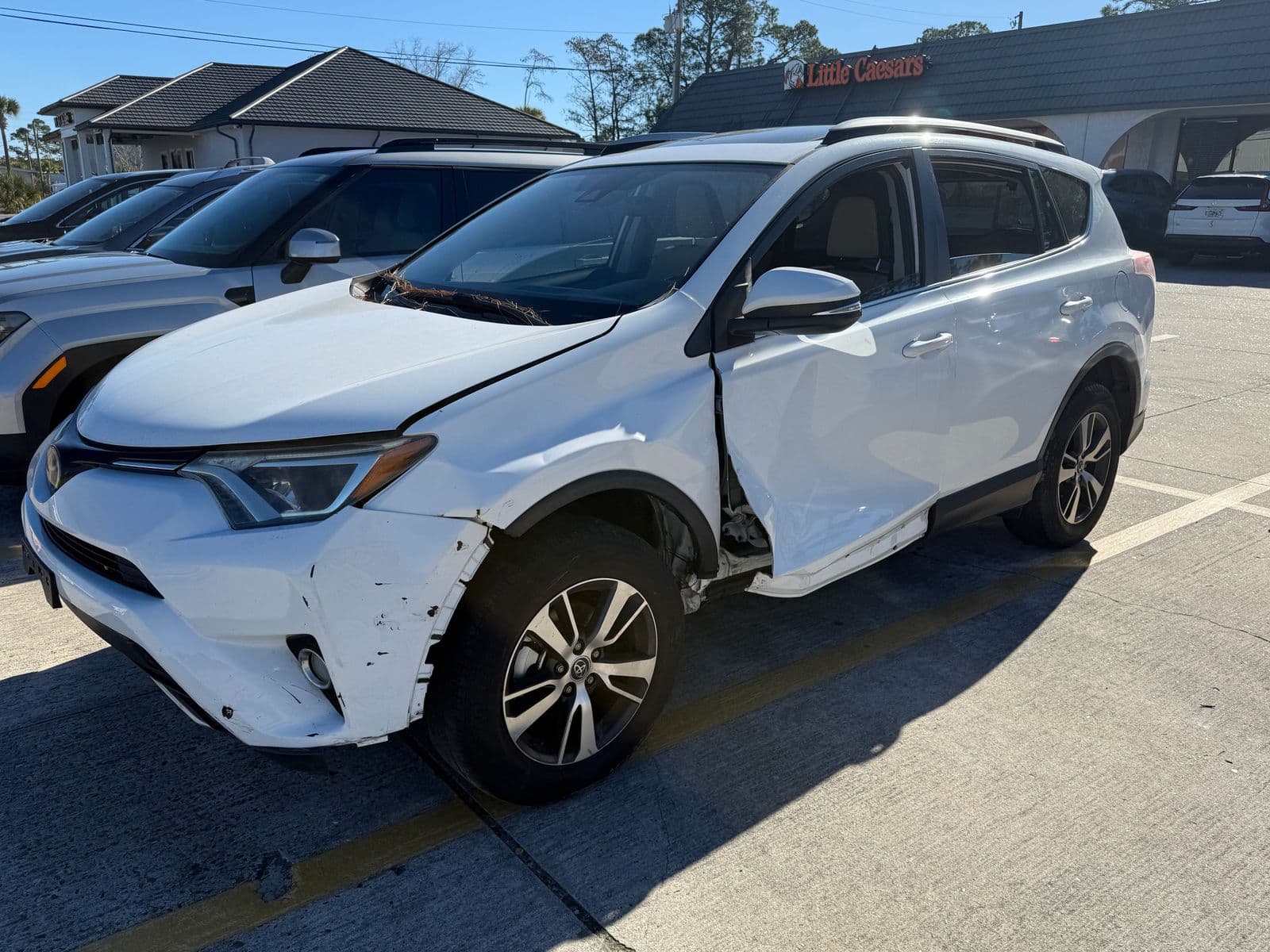 2018 TOYOTA RAV4 XLE