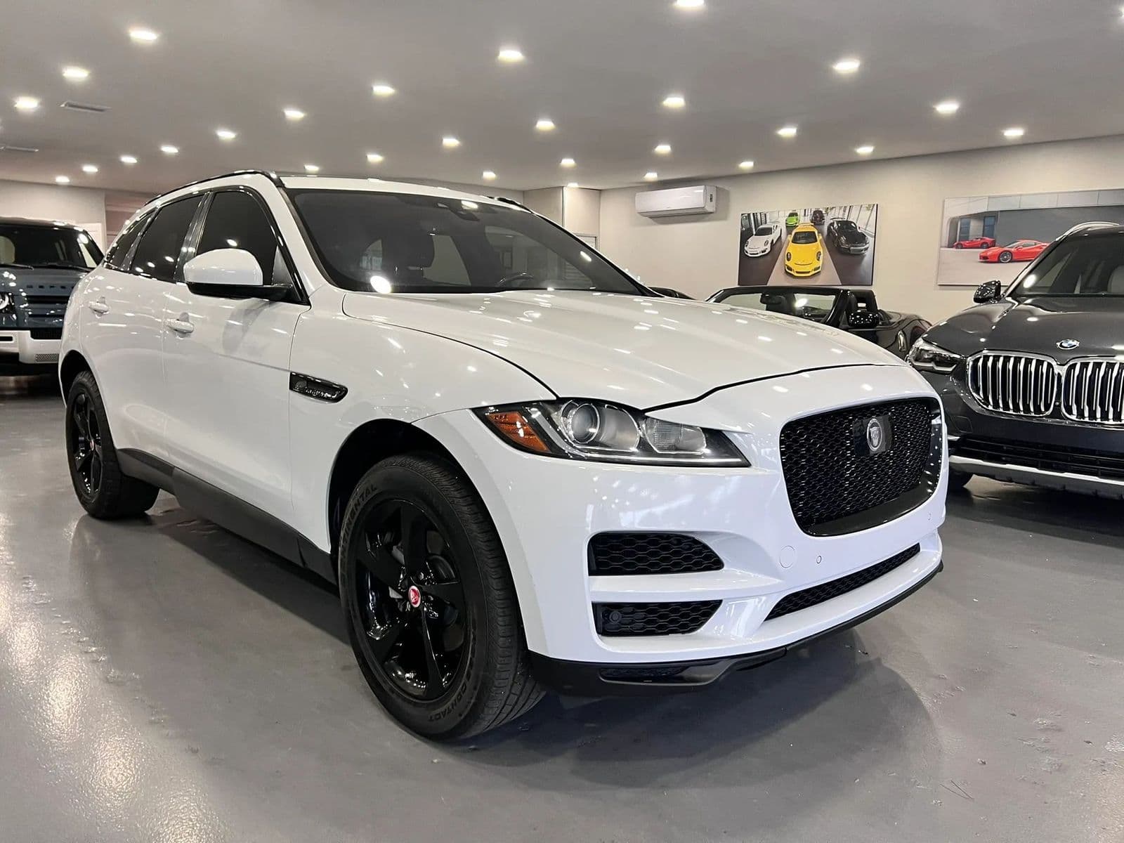 2019 JAGUAR F-PACE 25T Premium