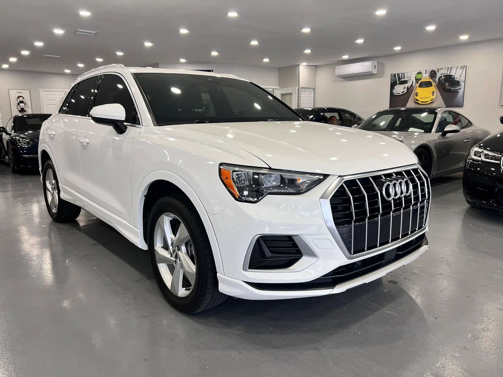 2020 AUDI Q3 2.0T Premium 1