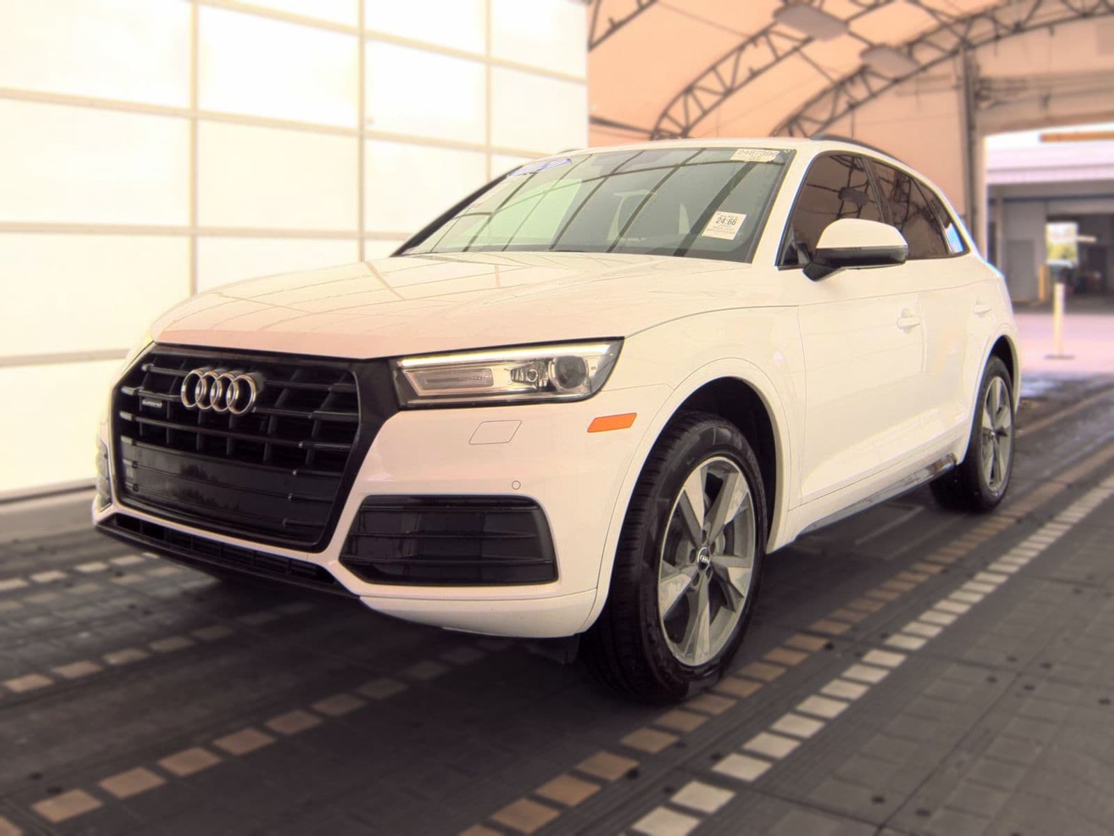 2020 AUDI Q5 TITANIUM Premium 1