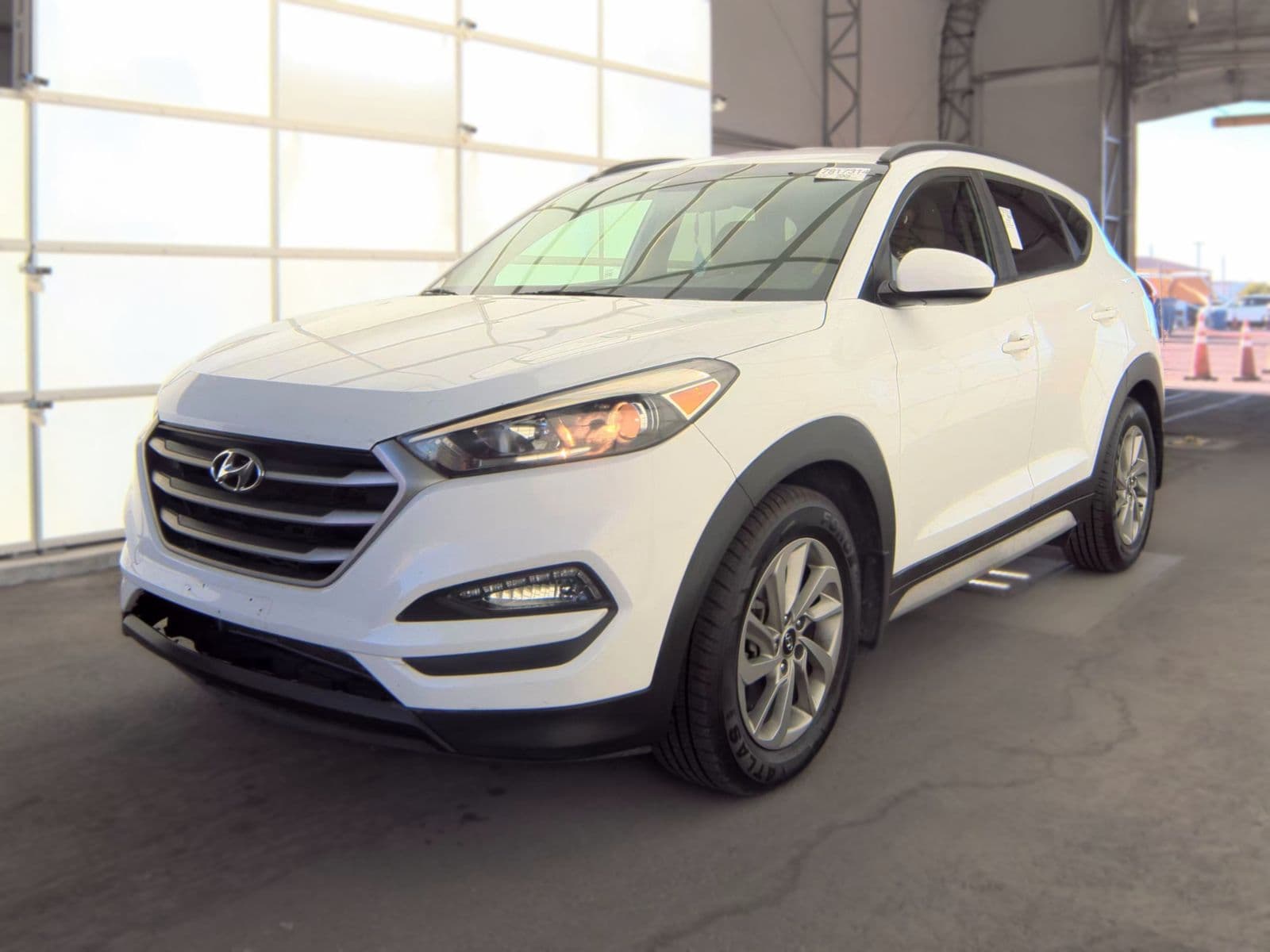 2017 HYUNDAI TUCSON SE