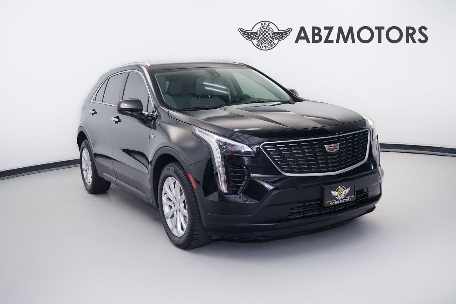 2019 CADILLAC XT4 Luxury 1