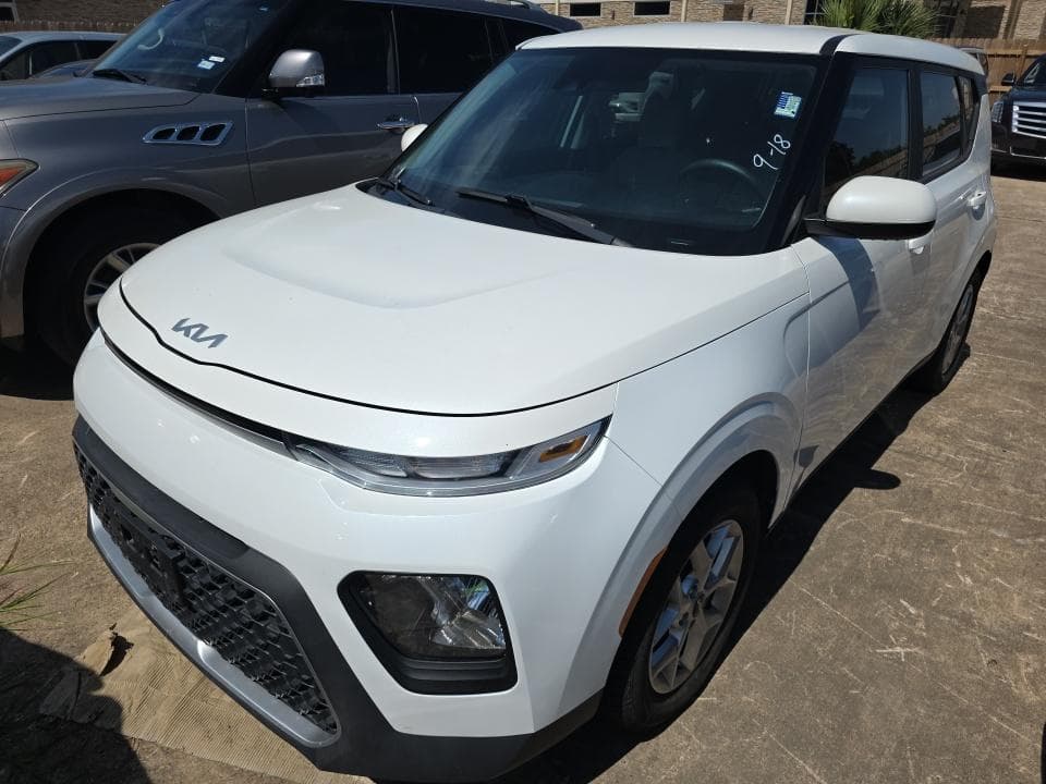 2022 KIA SOUL LX