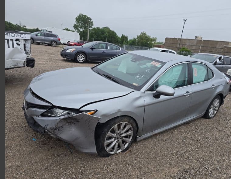 2020 TOYOTA CAMRY LE