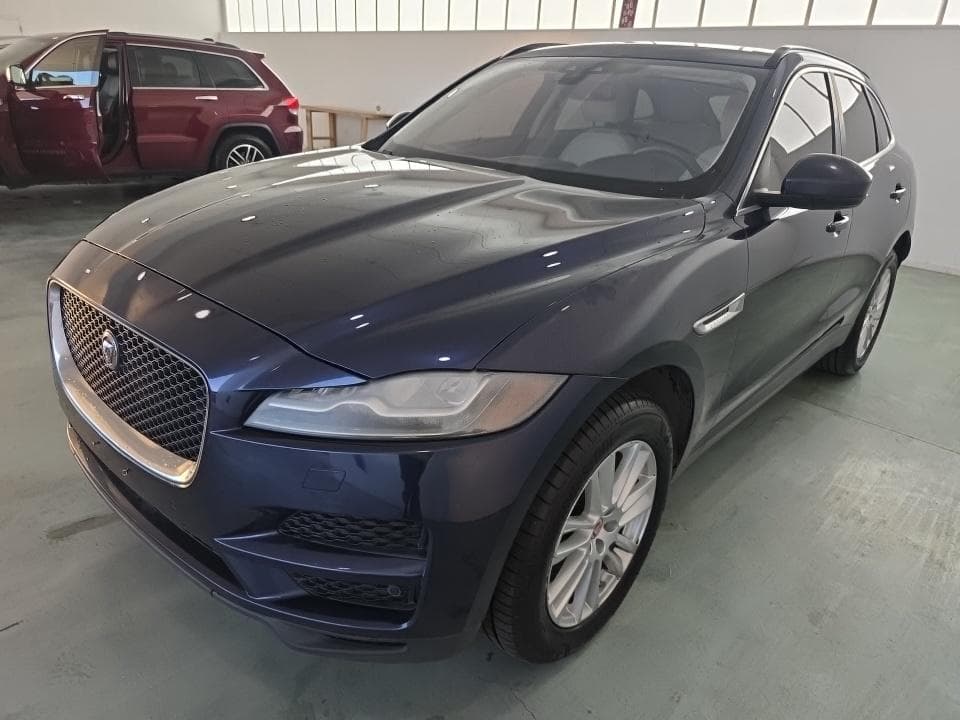 2017 JAGUAR F-PACE 20D Prestige