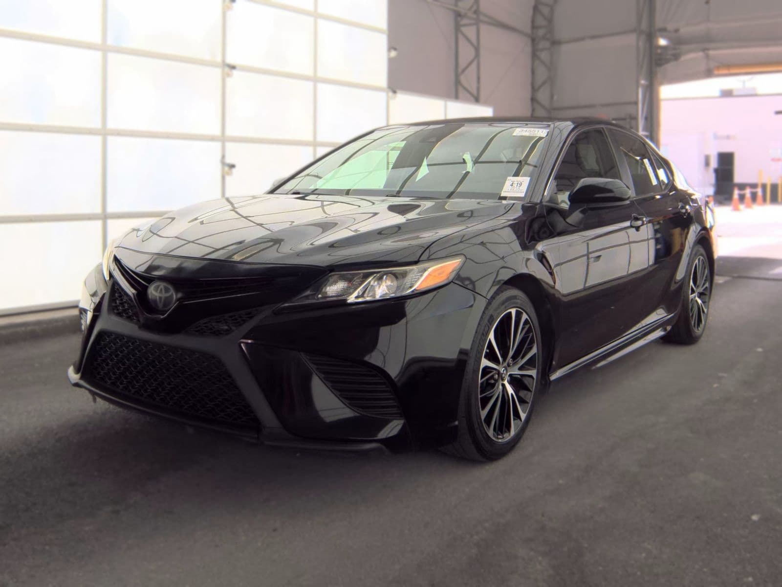 2018 TOYOTA CAMRY SE