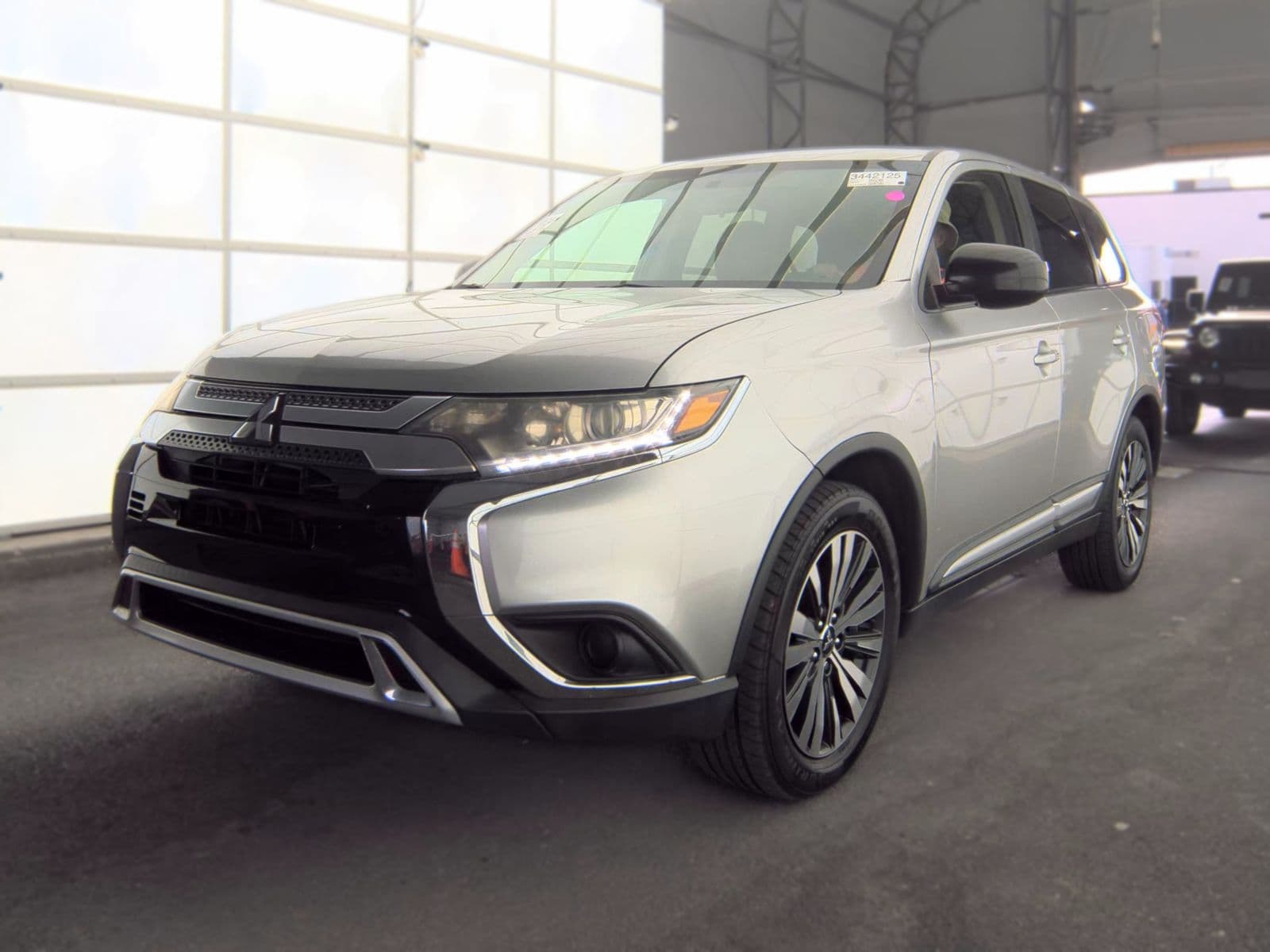 2019 MITSUBISHI OUTLANDER ES 1