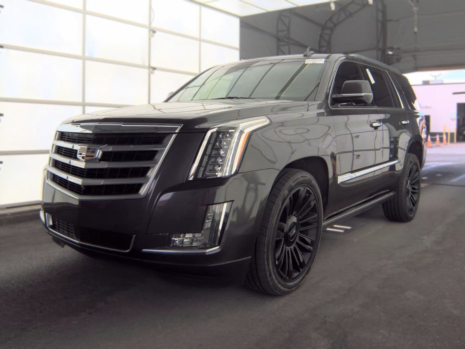 2017 CADILLAC ESCALADE Platinum