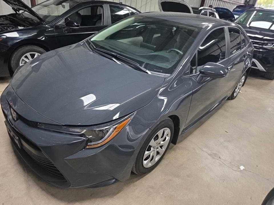 2025 TOYOTA COROLLA LE