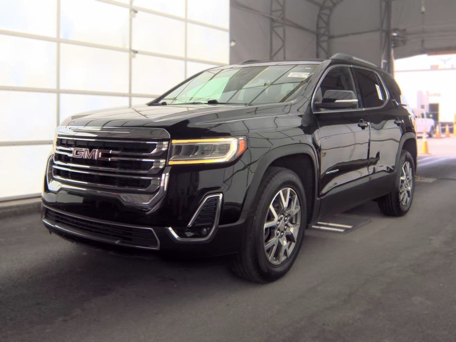 2021 GMC ACADIA SLT 1