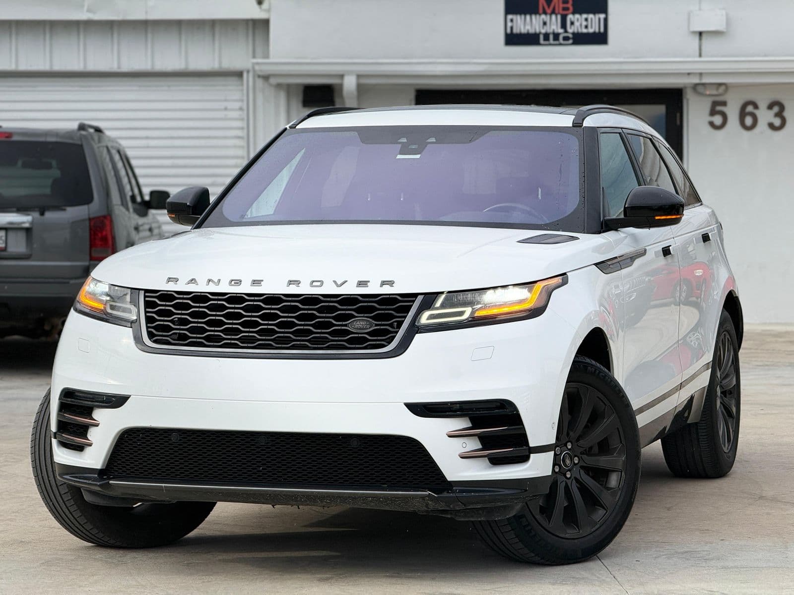 2018 LAND ROVER RANGE ROVER VELAR R-DYNAMIC SE