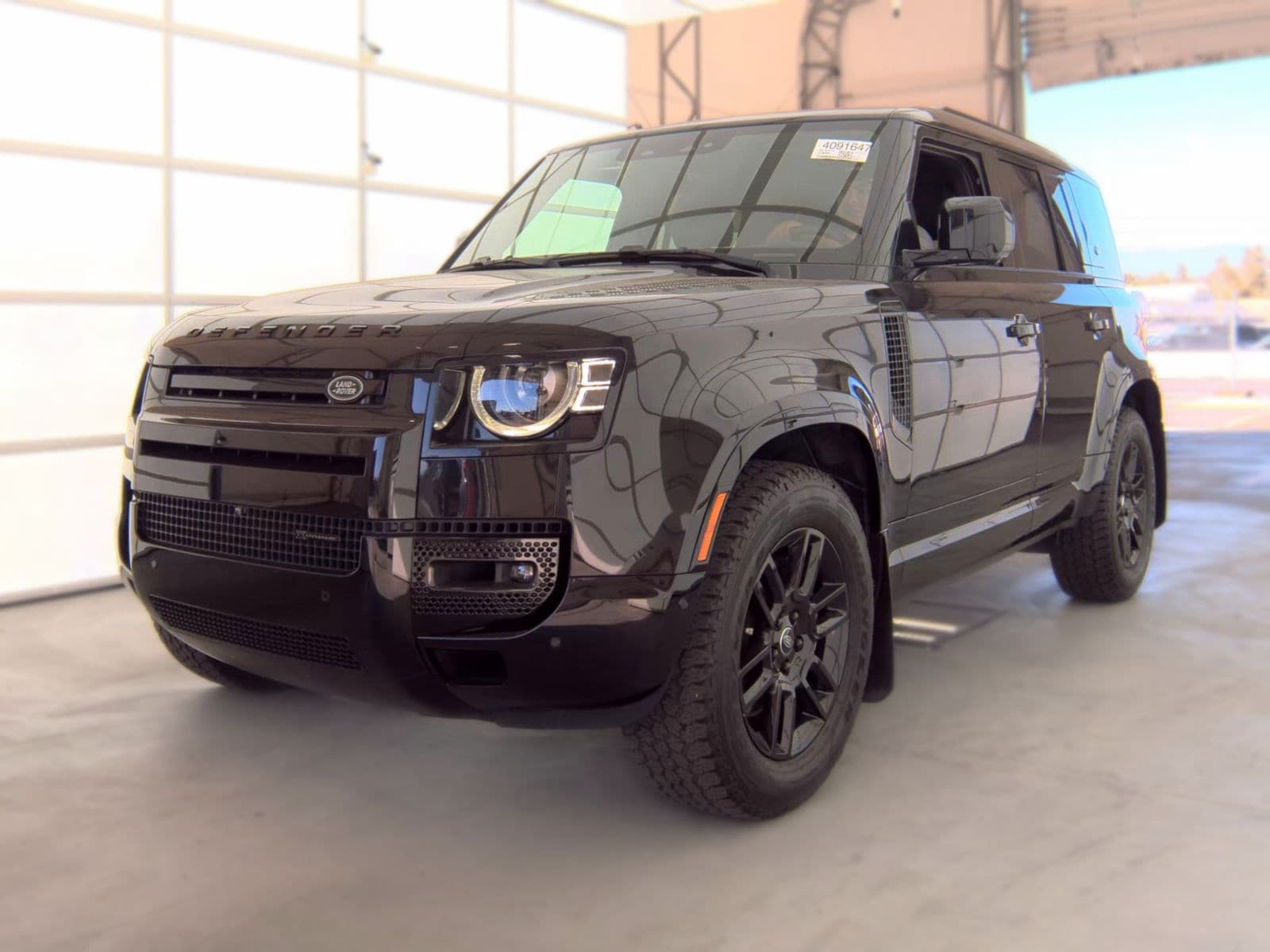 2023 LAND ROVER DEFENDER 110 X-DYNAMIC SE