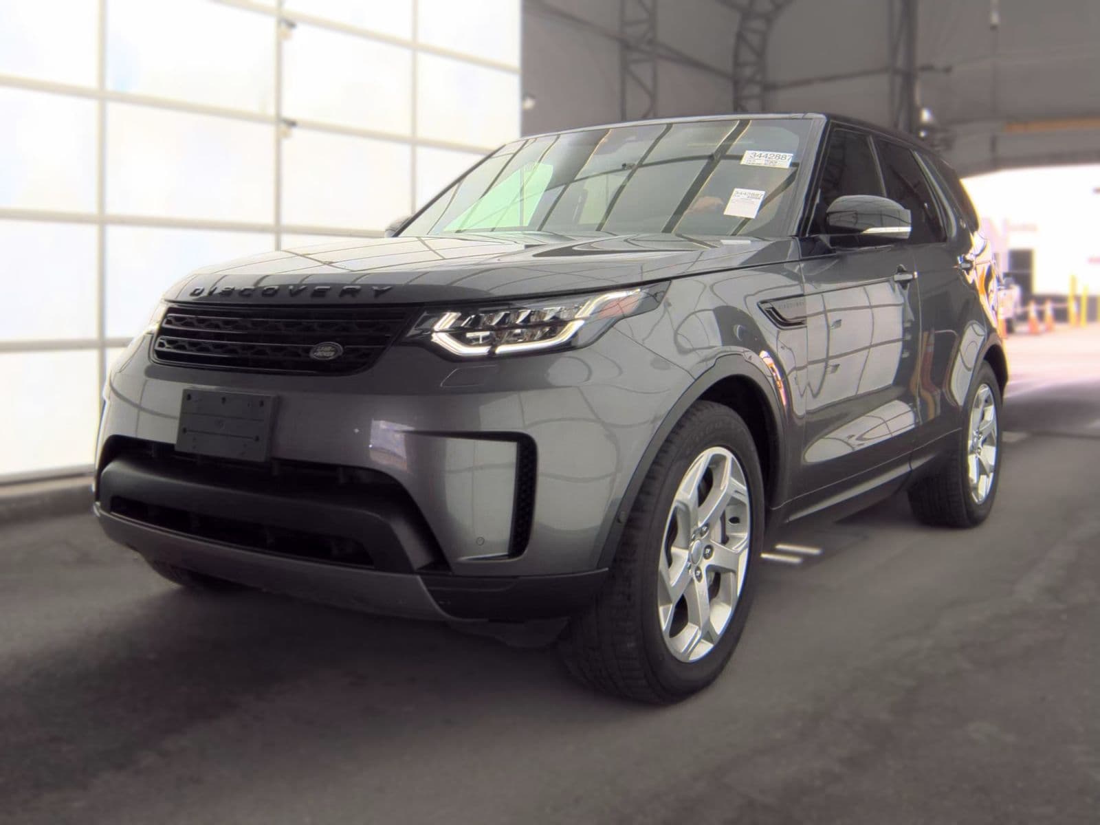 2019 LAND ROVER DISCOVERY SE