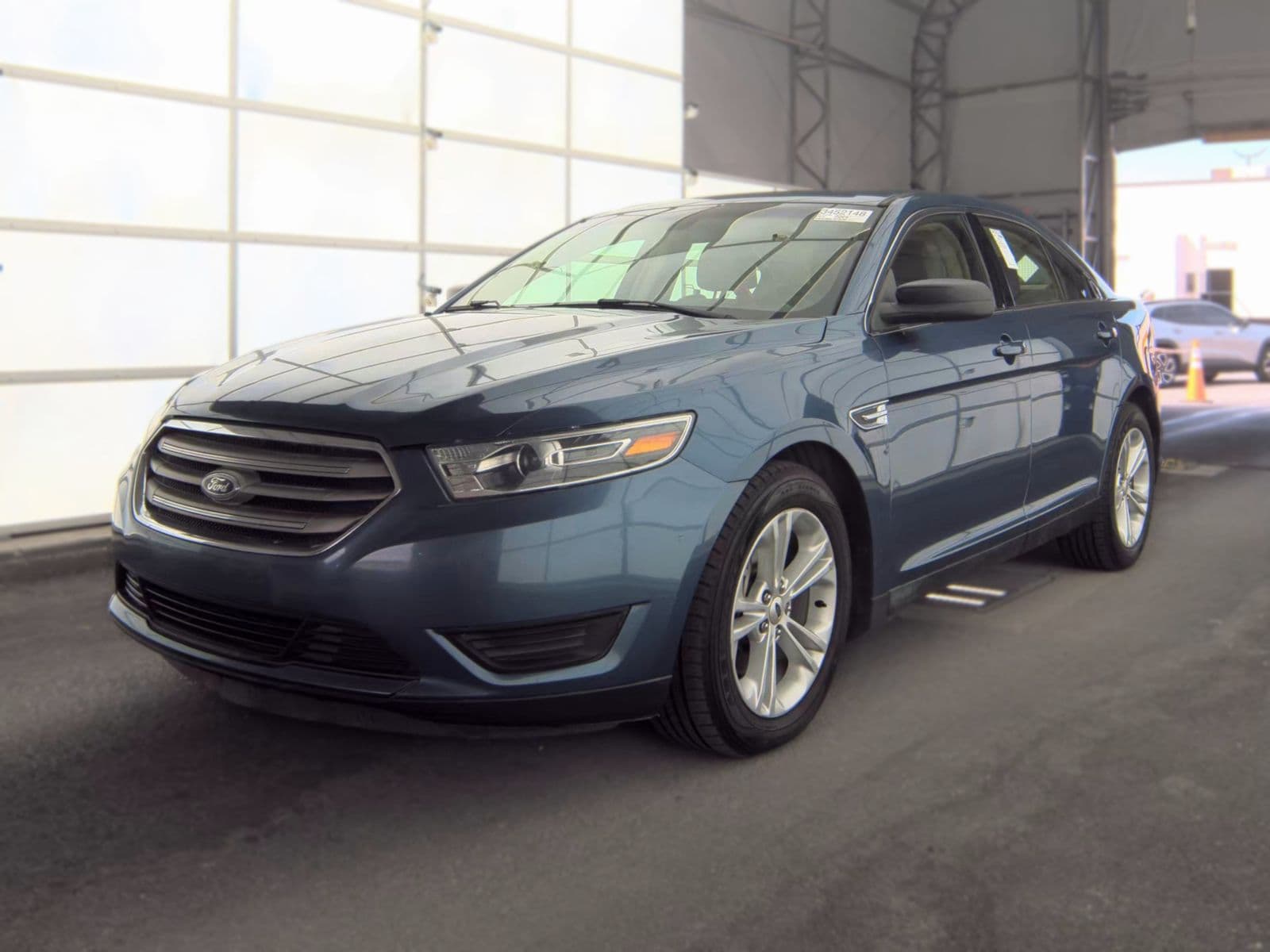 2018 FORD TAURUS SE 1
