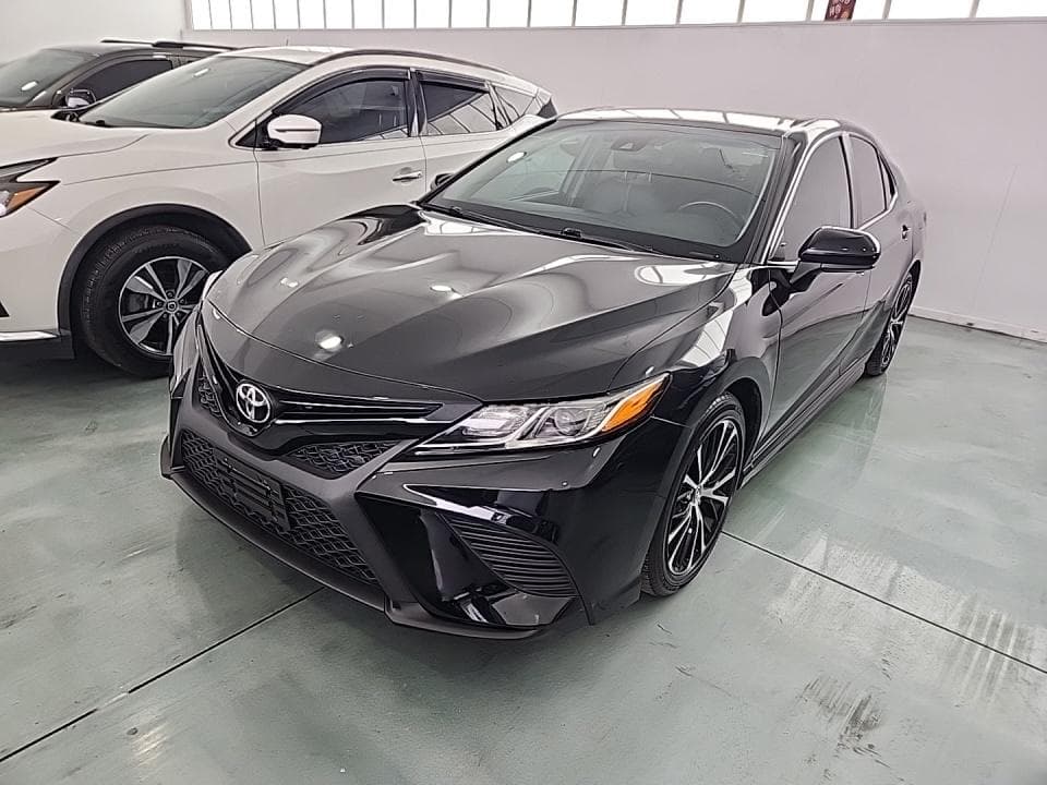2020 TOYOTA CAMRY SE