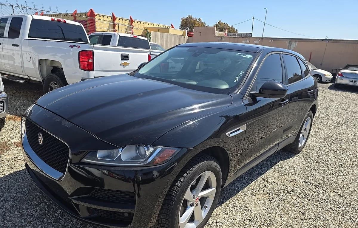 2018 JAGUAR F-PACE 30T Premium
