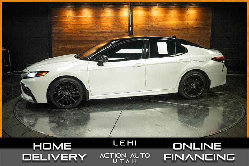 2022 TOYOTA CAMRY HYBRID XSE