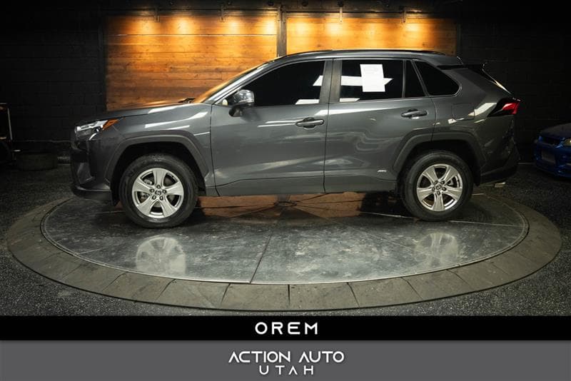 2024 TOYOTA RAV4 HYBRID XLE