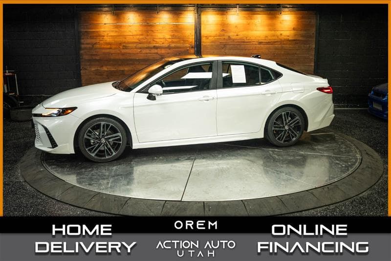 2025 TOYOTA CAMRY XSE