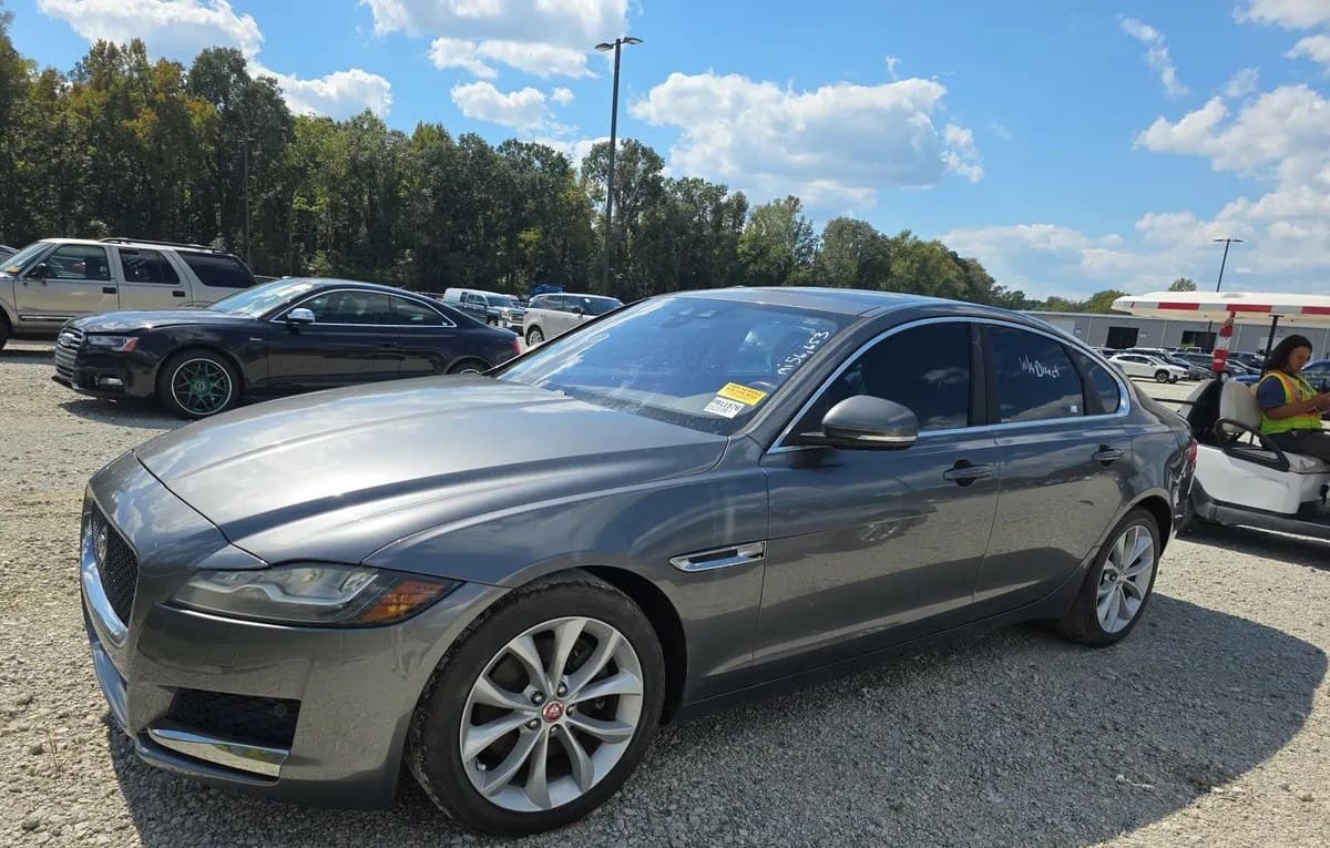 2017 JAGUAR XF 20D Premium