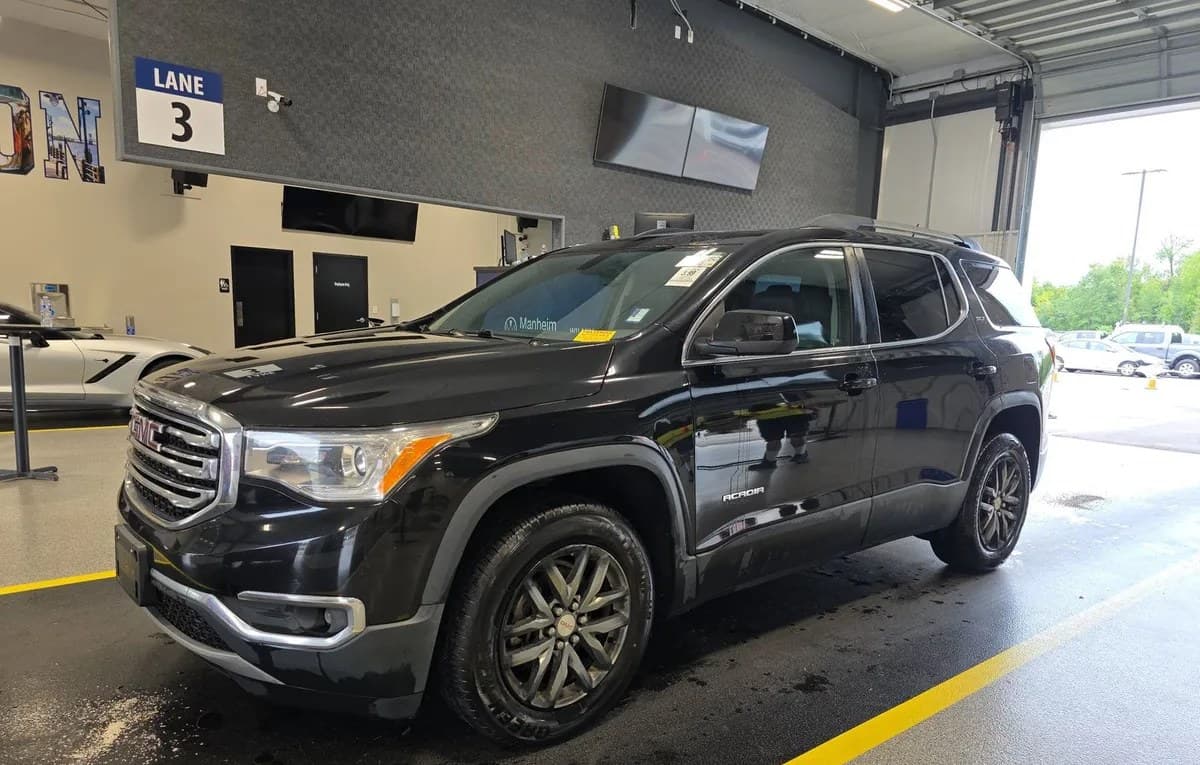 2017 GMC ACADIA SLT